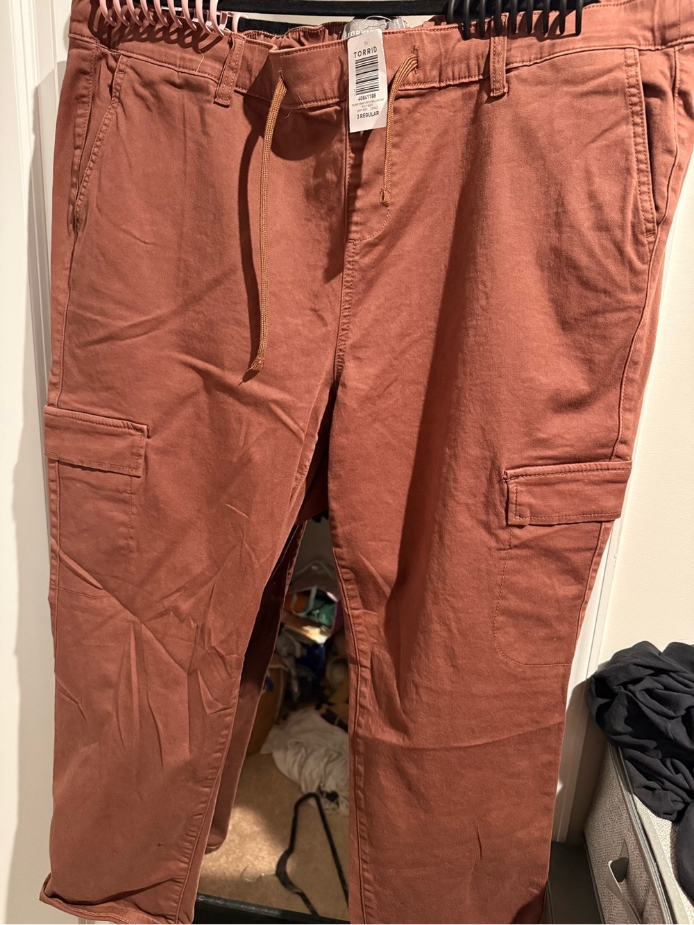 Torrid woman’s Cargo Jogger Pants - Rust
